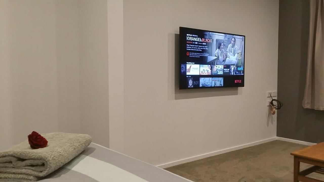 Modern Private Apartment วานากา ภายนอก รูปภาพ